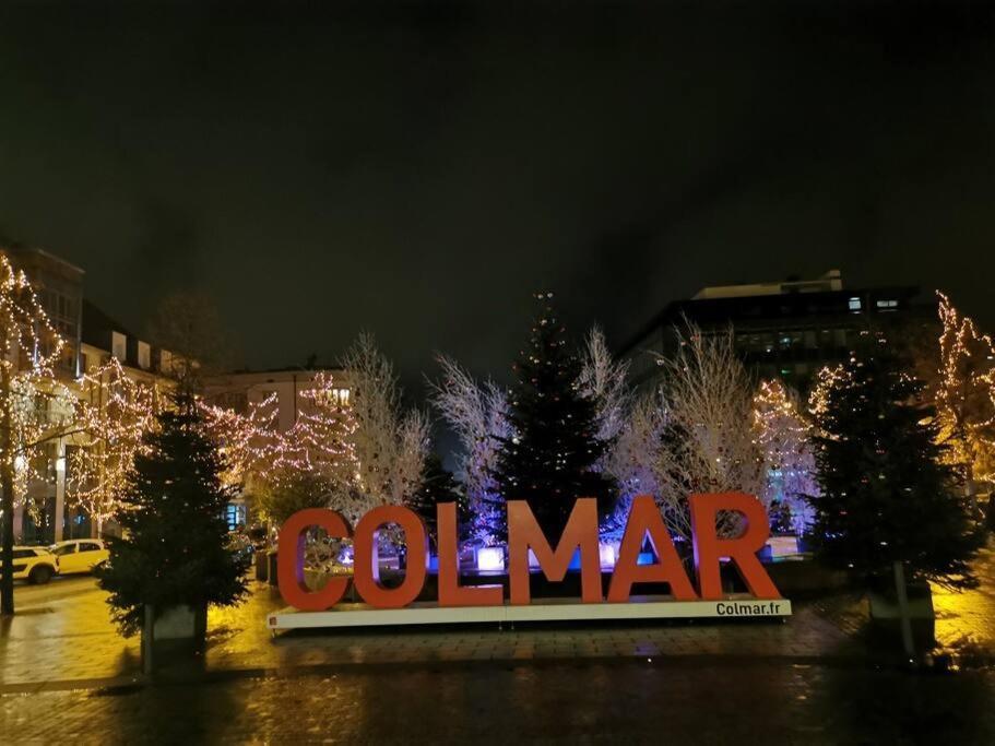 Logement Colmar Centre Avec Parking Bagian luar foto