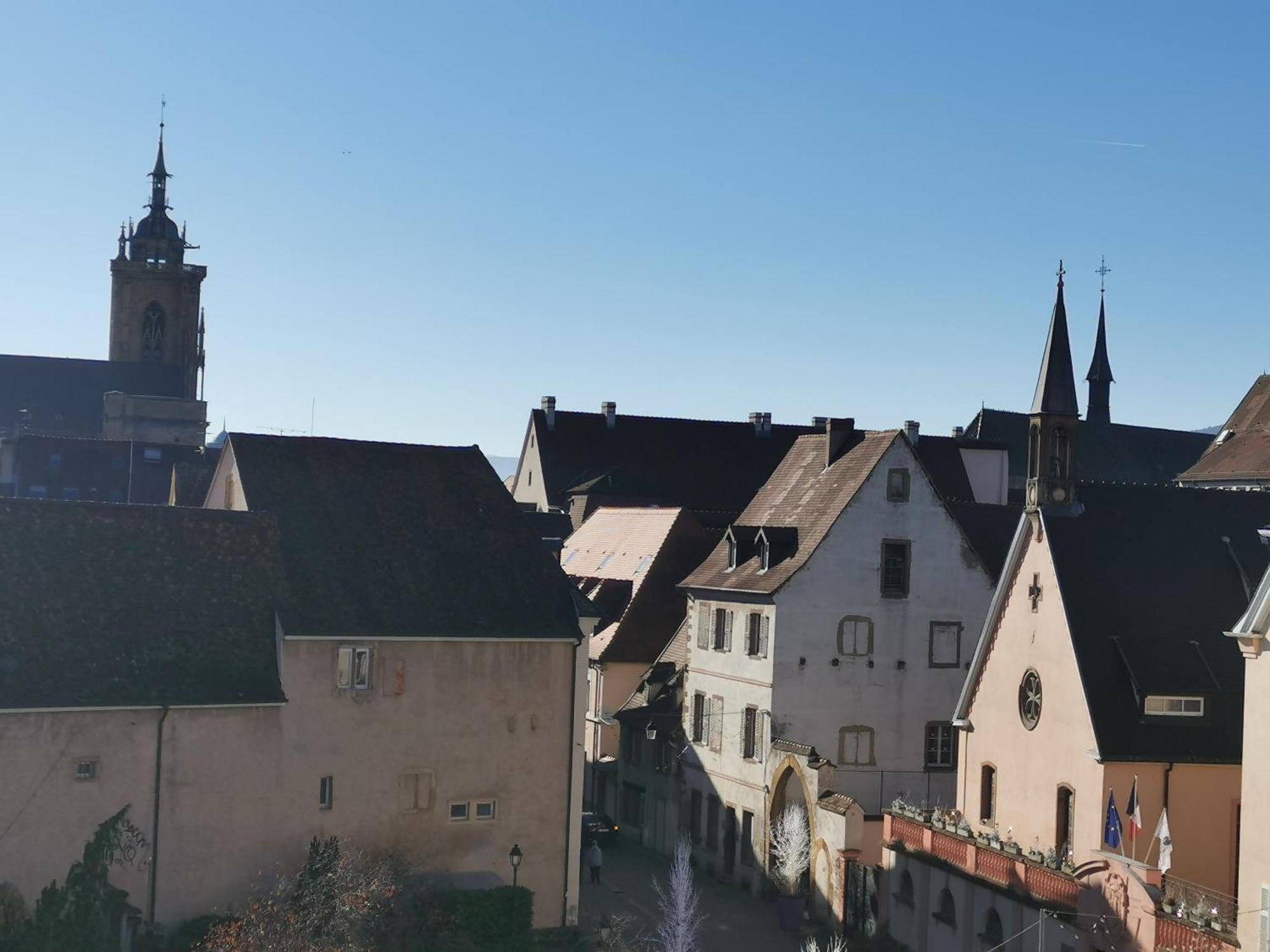 Logement Colmar Centre Avec Parking Bagian luar foto